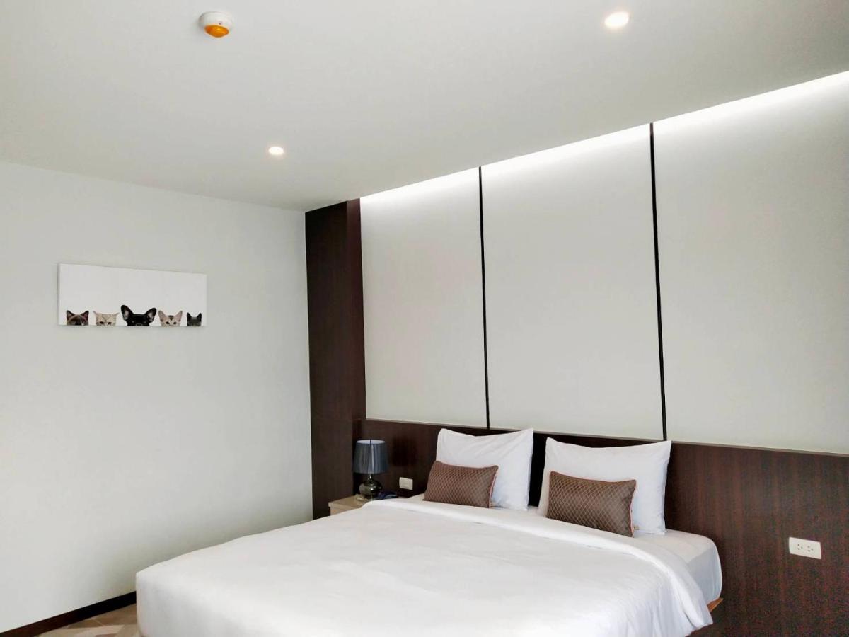 โคโค่ โฮเทล Koco Hotel Накхонратчасима Экстерьер фото