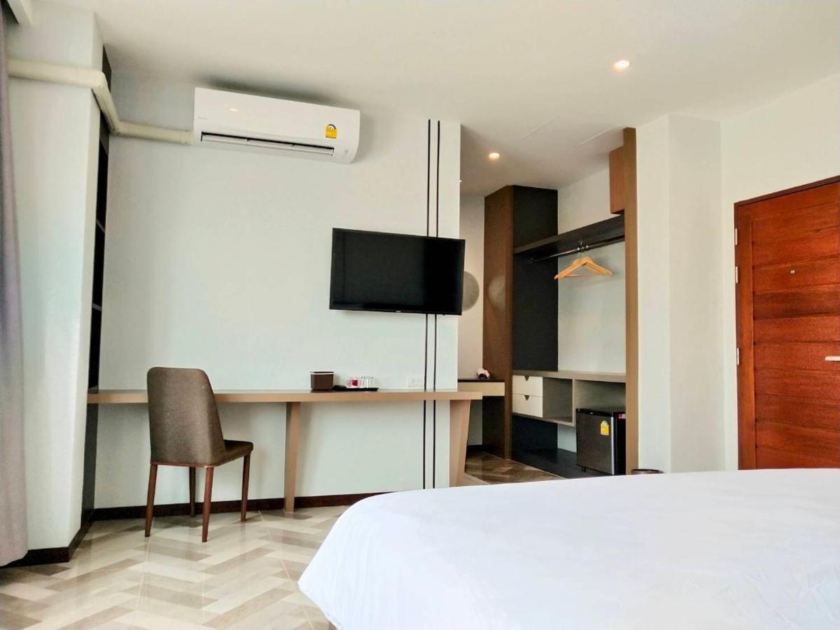 โคโค่ โฮเทล Koco Hotel Накхонратчасима Экстерьер фото
