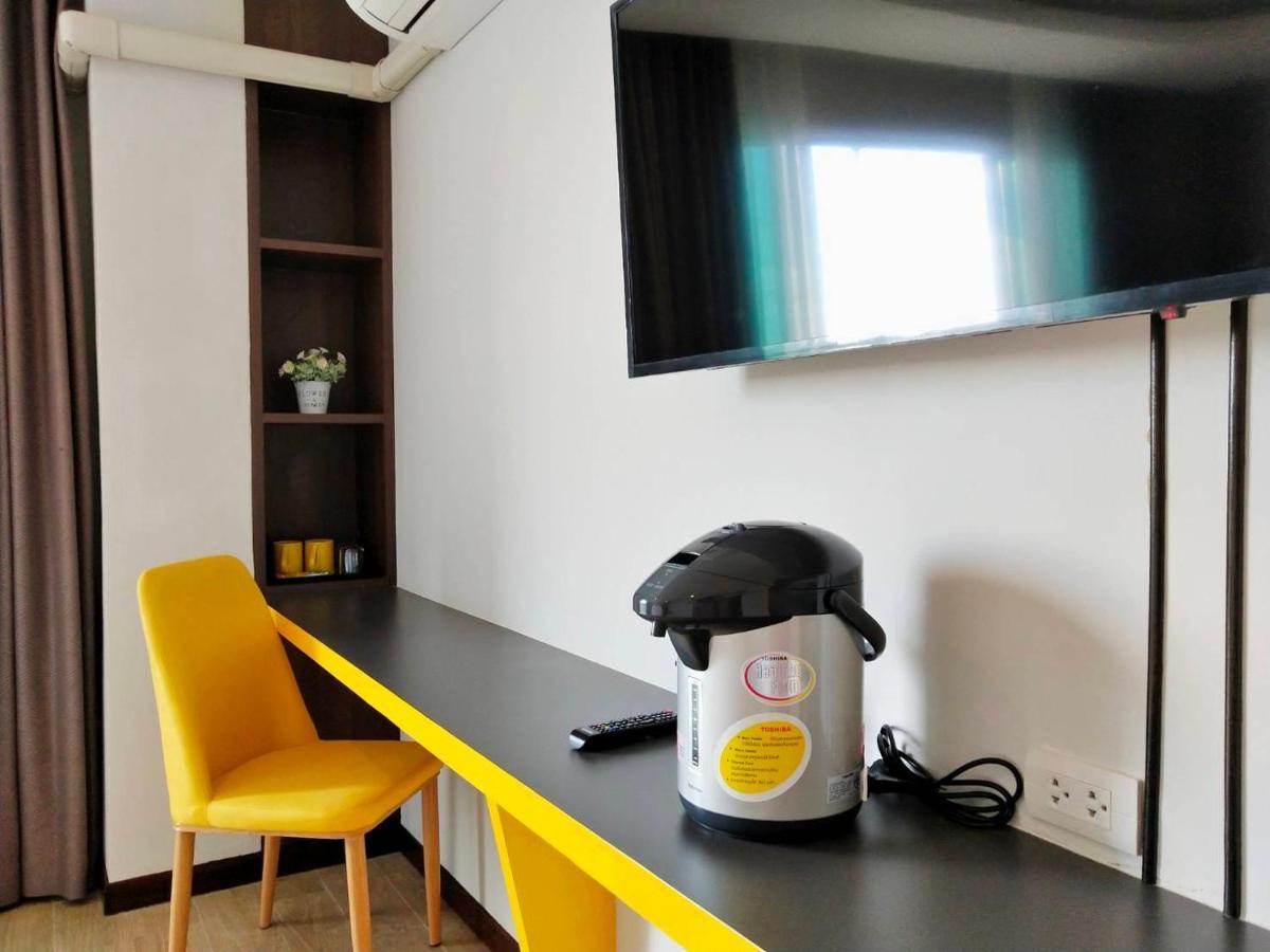 โคโค่ โฮเทล Koco Hotel Накхонратчасима Экстерьер фото