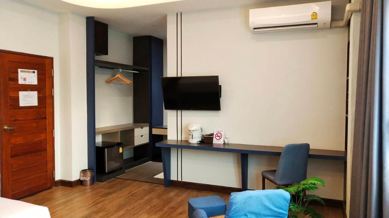 โคโค่ โฮเทล Koco Hotel Накхонратчасима Экстерьер фото