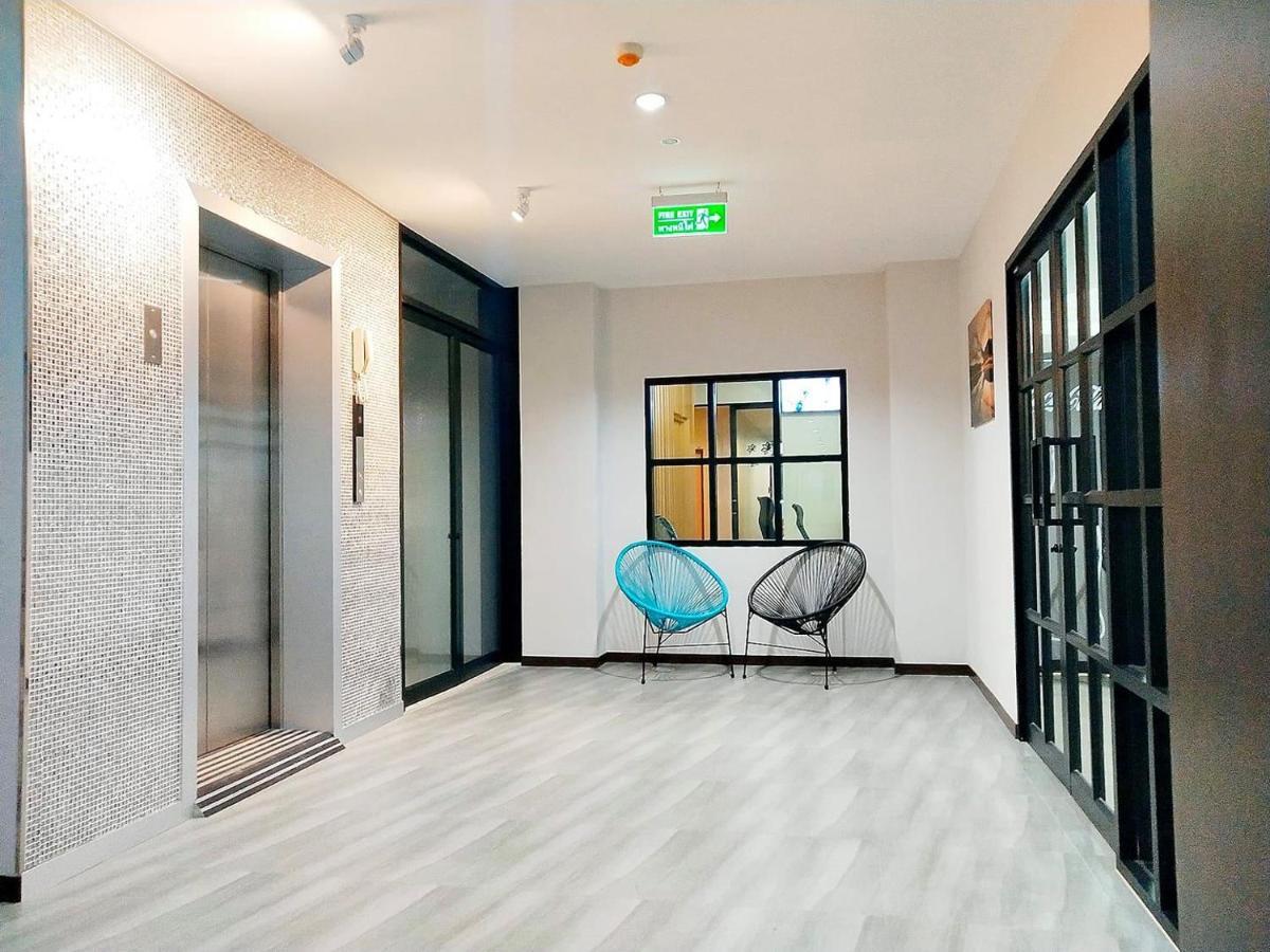 โคโค่ โฮเทล Koco Hotel Накхонратчасима Экстерьер фото